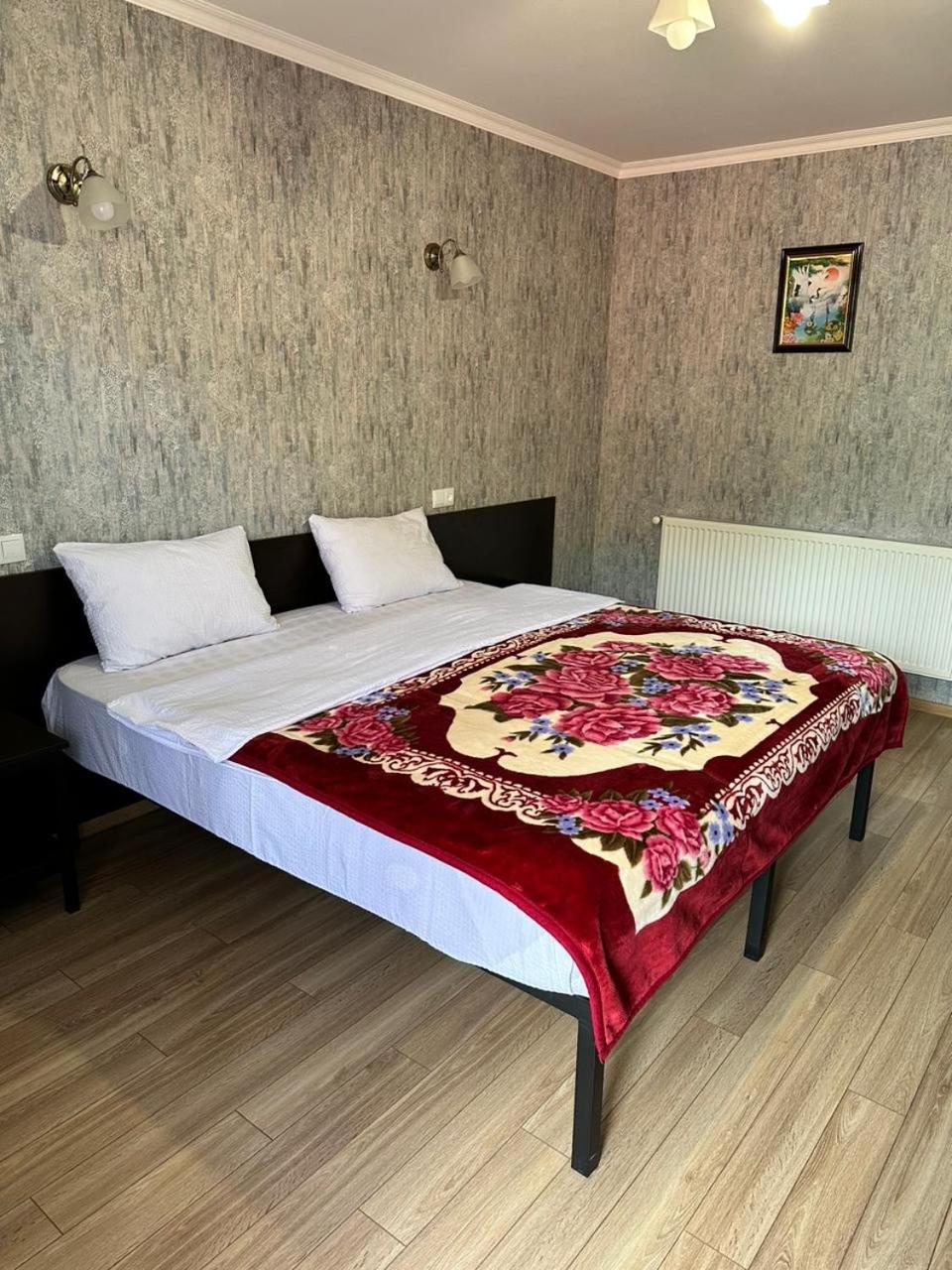 Roza Guesthouse Казбеги Экстерьер фото